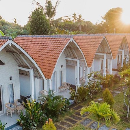 Kayu Kuning Cottage Toyapakeh Экстерьер фото